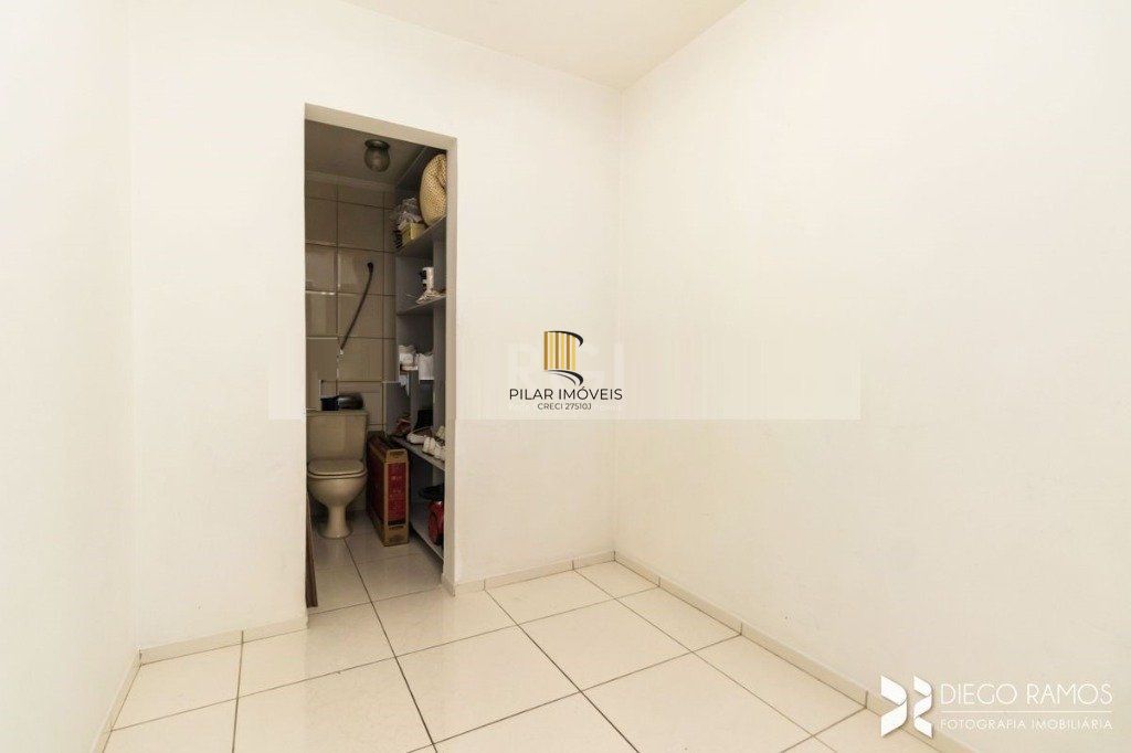 Apartamento para Venda - 79m², 2 dormitórios, 1 vaga - Partenon