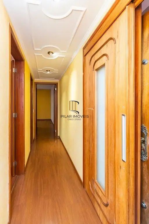 Vende-se apartamento com 3 quartos( 1 suíte), 111m² e 1 vaga – Auxiliadora