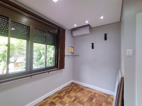Vende-se apartamento reformado com 2 dormitórios (1 suíte) - 75 m² - Jardim Botânico