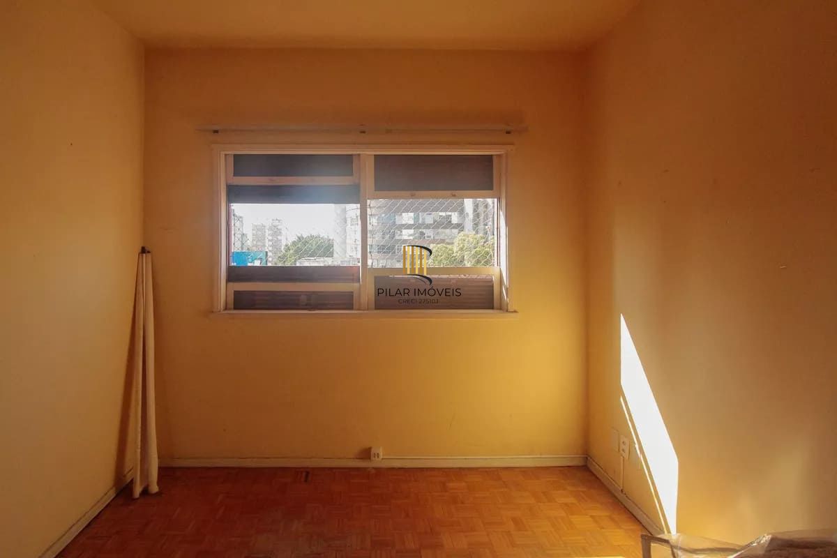 Vende-se apartamento com 4 quartos (1 suíte), 204 m² e 2 vagas - Rio Branco