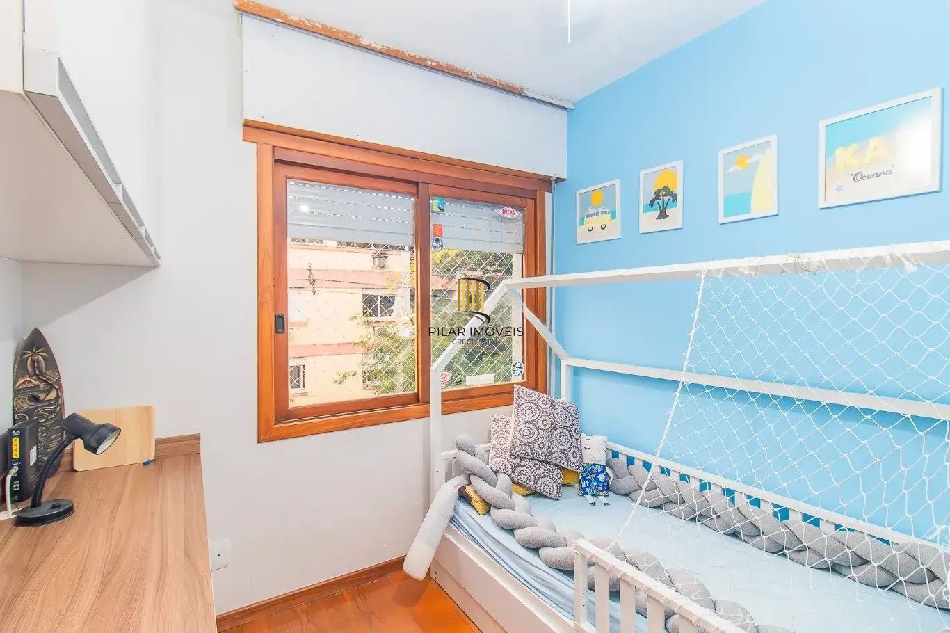 Vende-se apartamento com 2 quartos, 1 vaga e sacada com churrasqueira - Bela Vista