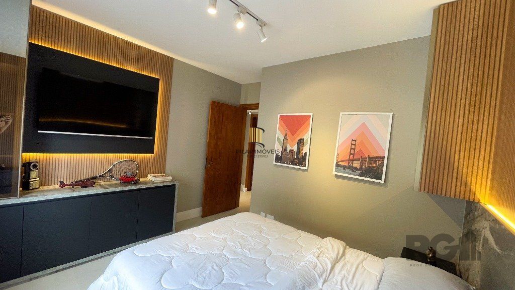 Vende-se luxuoso apartamento 3 quartos com suíte, 2 vagas, com churrasqueira e hidro - 148m² -  Petrópolis