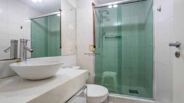 Vende-se apartamento com 2 quartos (1 suíte), 62m² e 1 vaga – Vila Ipiranga