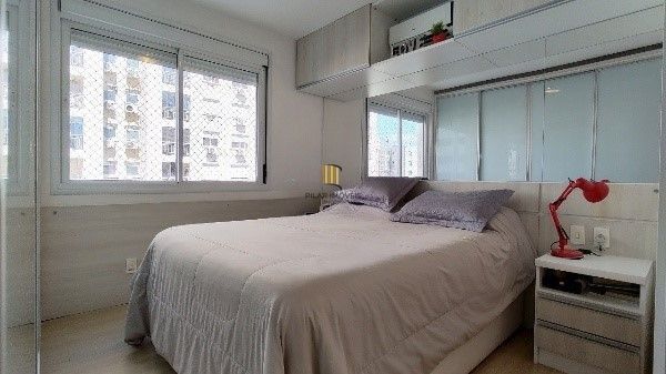 Vende-se apartamento com 3 quartos com suíte, 1 vaga, 75m² no Passo da Areia