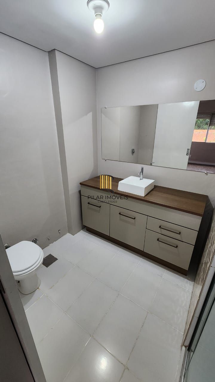 Vende-se cobertura com 2 quartos(2 suítes), piscina, 2 vagas e 235 m² – Mont`Serrat