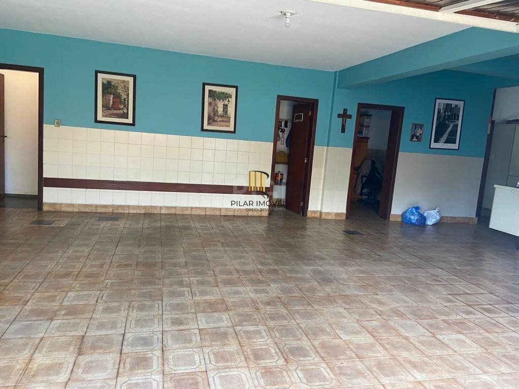 Casa à venda – 3 quartos, 1 suíte, 5 vagas – Chácara das Pedras