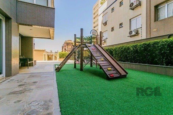 Vende-se amplo apartamento 3 dorm c/ suíte, 3 vagas, churrasqueira, lareira - 113m² - Bela Vista