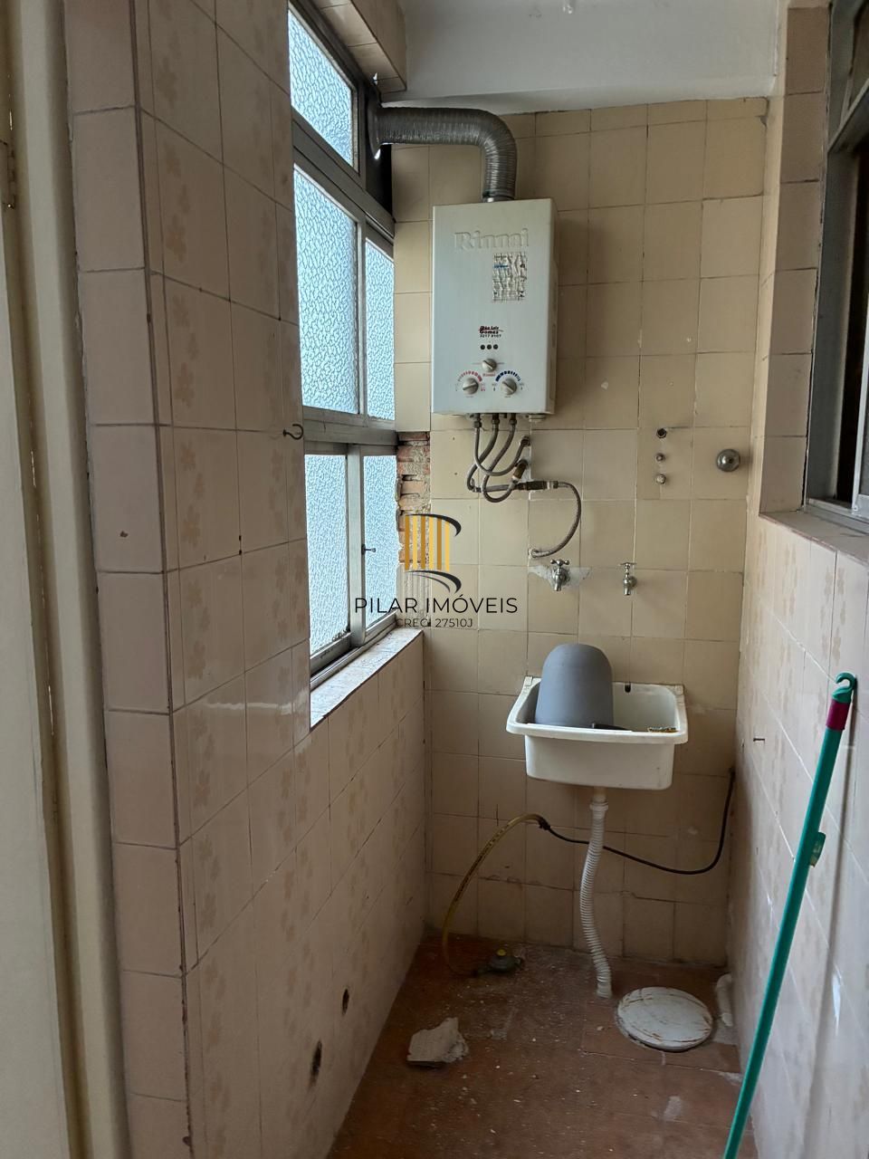 Vende-se apartamento com 3 quartos (1 suíte) - Venâncio Aires