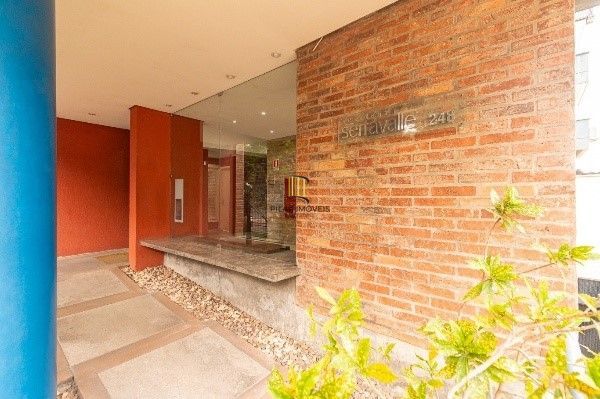 Cobertura com 3 quartos, 2 suítes e 2 vagas no Petrópolis – Vista deslumbrante!