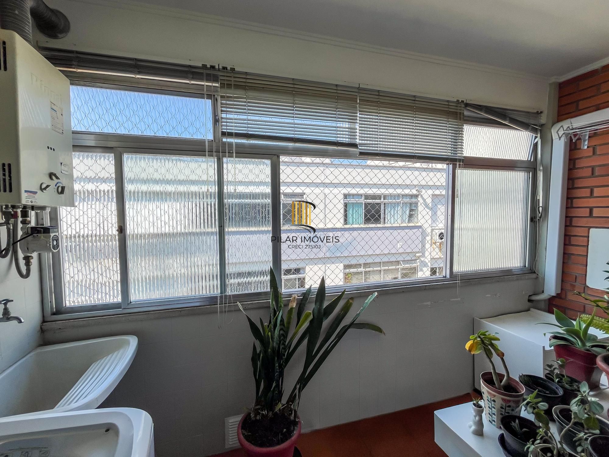 Vende-se apartamento com 2 quartos, 88m², churrasqueira e 1 vaga – Santa Cecília