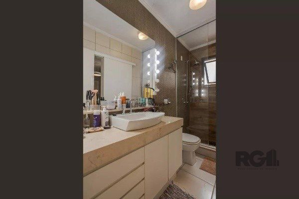 Bela cobertura com 3 quartos, incluindo 1 suíte, 2 vagas de garagem em localização privilegiada - 150m² - Auxiliadora