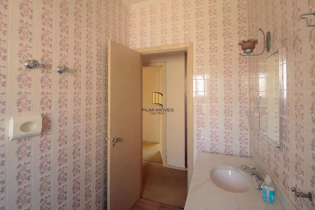 Vende-se apartamento com 4 quartos (1 suíte), 204 m² e 2 vagas - Rio Branco