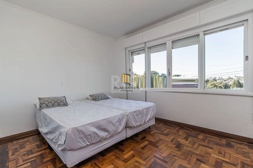Cobertura para Venda - 186m², 3 dormitórios, 2 vagas - Três Figueiras