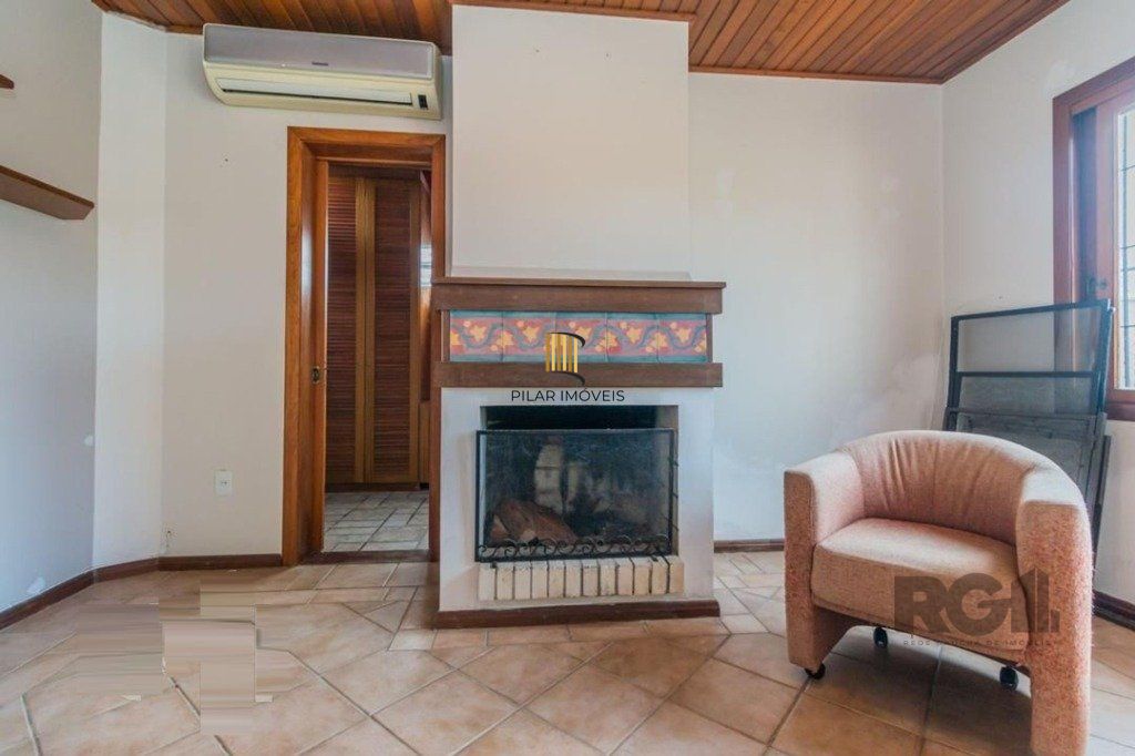 Ampla Cobertura de 181m² com 2 Quartos, Suíte e 2 Vagas no Bairro São João!
