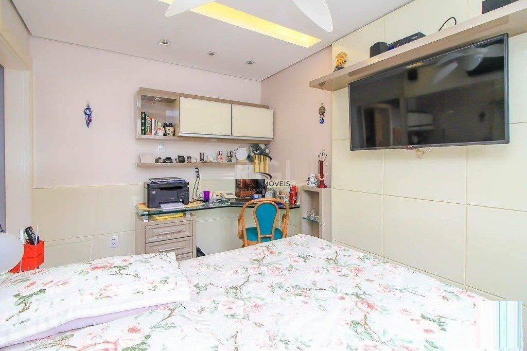 Cobertura para Venda - 252m², 3 dormitórios, sendo 1 suites, 2 vagas - Menino Deus