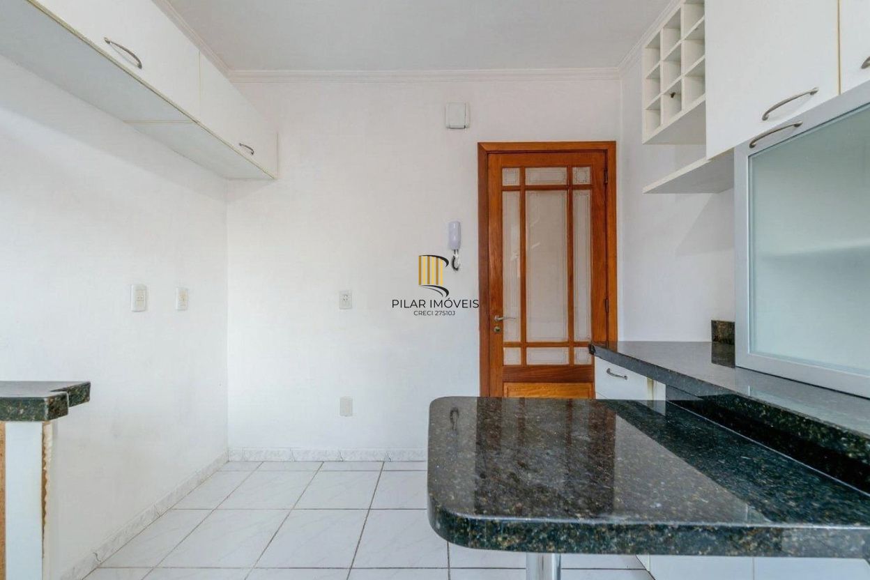 Vende-se apartamento com 3 quartos(1 suíte), 110m2, lareira e 1 vaga - Rio Branco