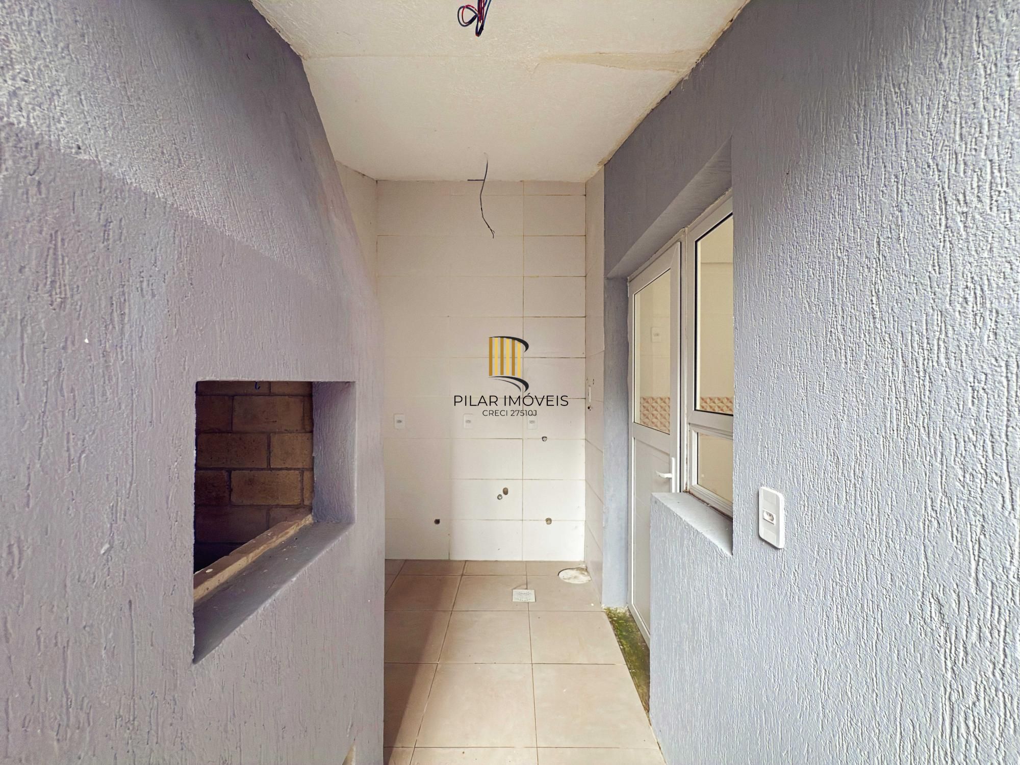 Vende-se casa em condomínio com 4 dormitórios (2 suítes), 3 vagas  – Tristeza