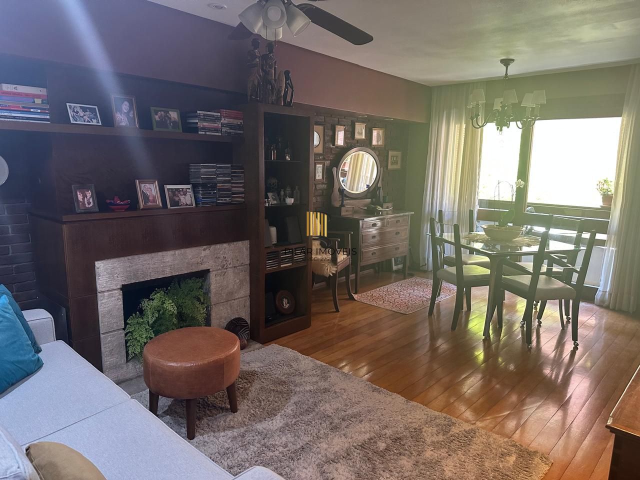 Vende-se apartamento com 2 quartos (1 suíte), 70m² e 1 vaga – Mont Serrat