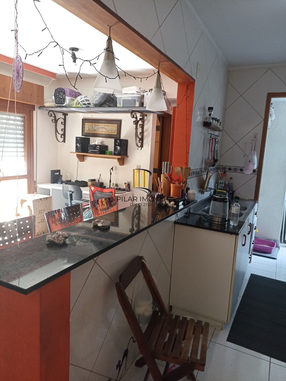 Vende-se apartamento de 1 dormitório com sacada e 47m² - Cidade Baixa