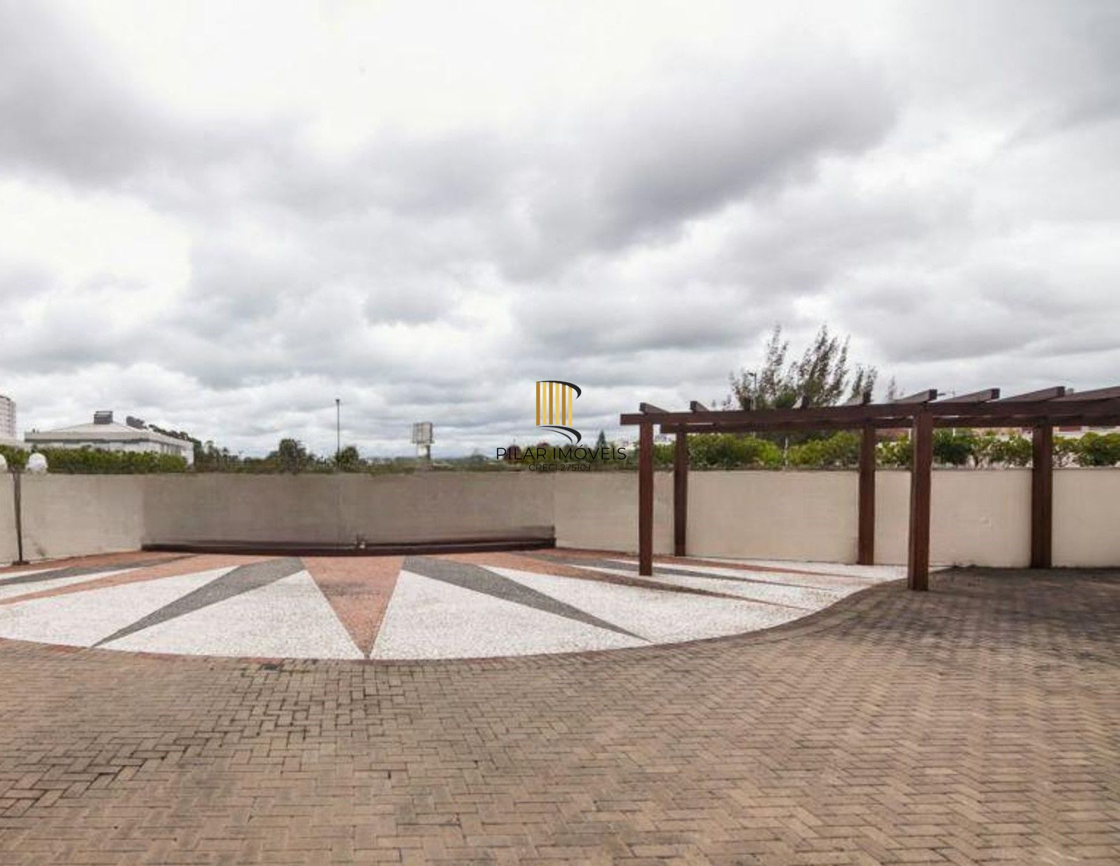 Vende-se apartamento com 2 quartos (1 suíte), 68m² e 1 vaga – Vila Ipiranga