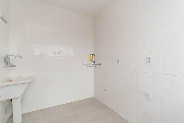 Apartamento com 1 dormitório, sacada e 1 vaga coberta — 48 m² - Passo d’Areia