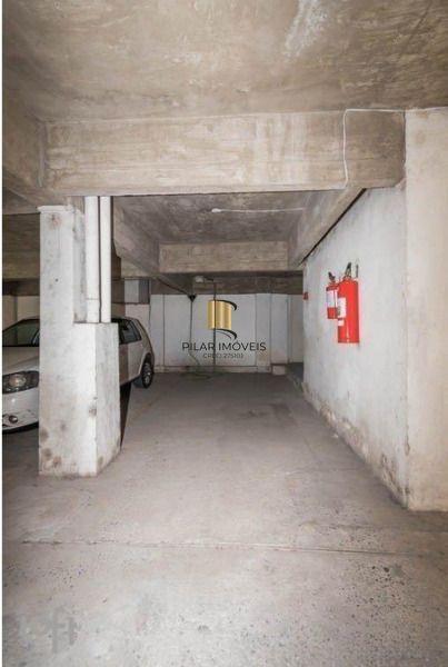 Apartamento com 1 dormitório, sacada e 1 vaga coberta — 48 m² - Passo d’Areia