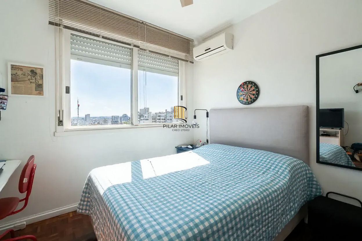 Vende-se apartamento com 3 quartos (1 suíte), 139 m², 2 vagas – Moinhos de Vento