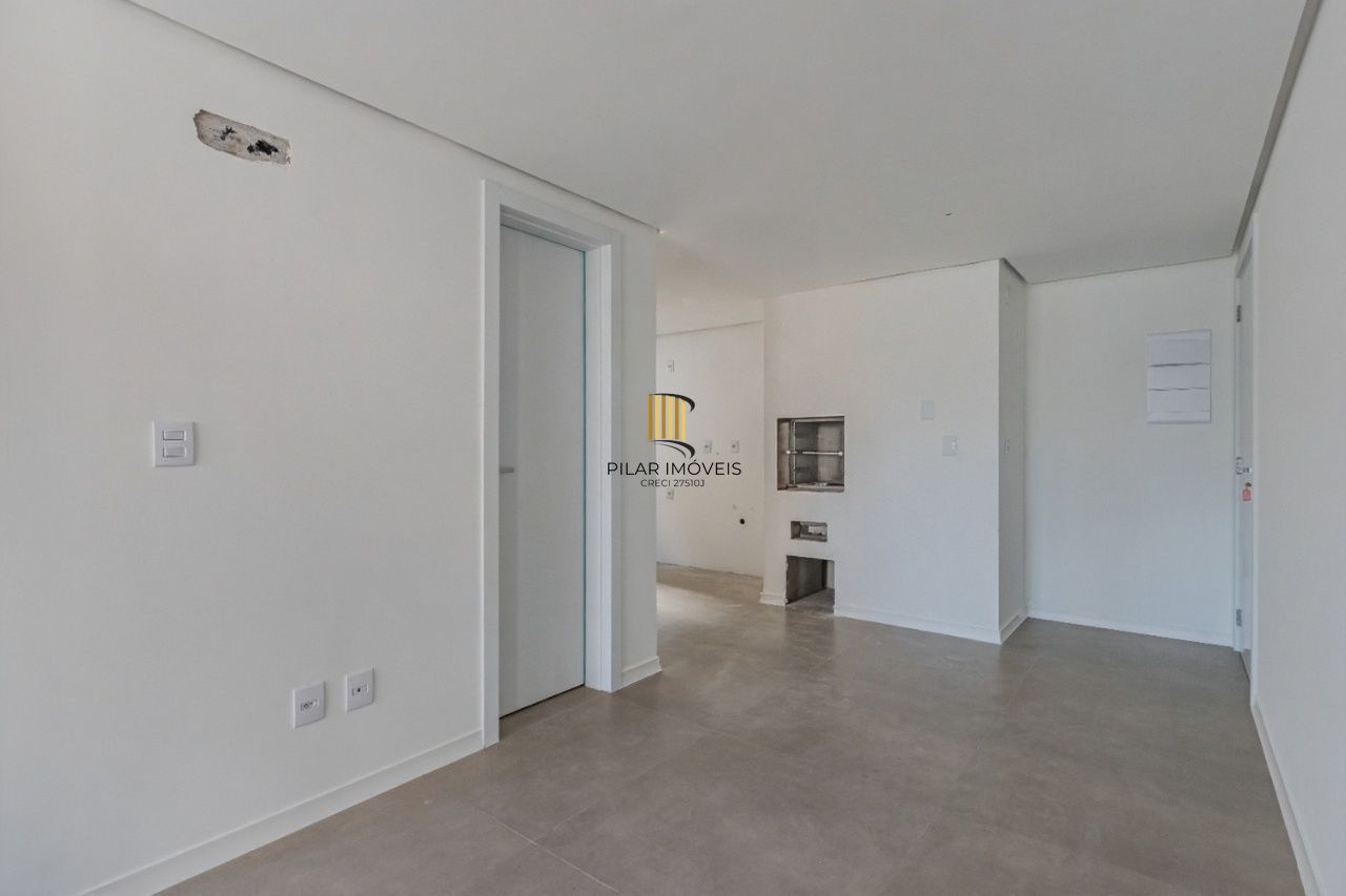 Vende-se apartamento com 1 quarto, 44,9 m² e 1 vaga – Petrópolis