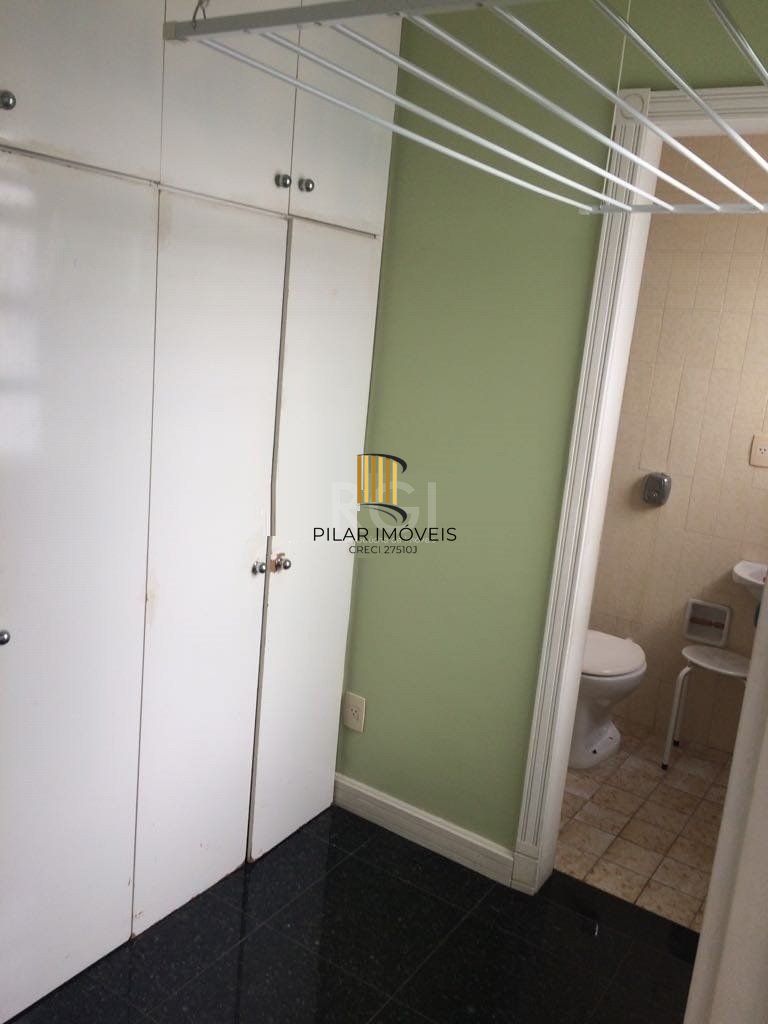 Cobertura para Venda - 248m², 3 dormitórios, sendo 1 suites, 2 vagas - Mont Serrat