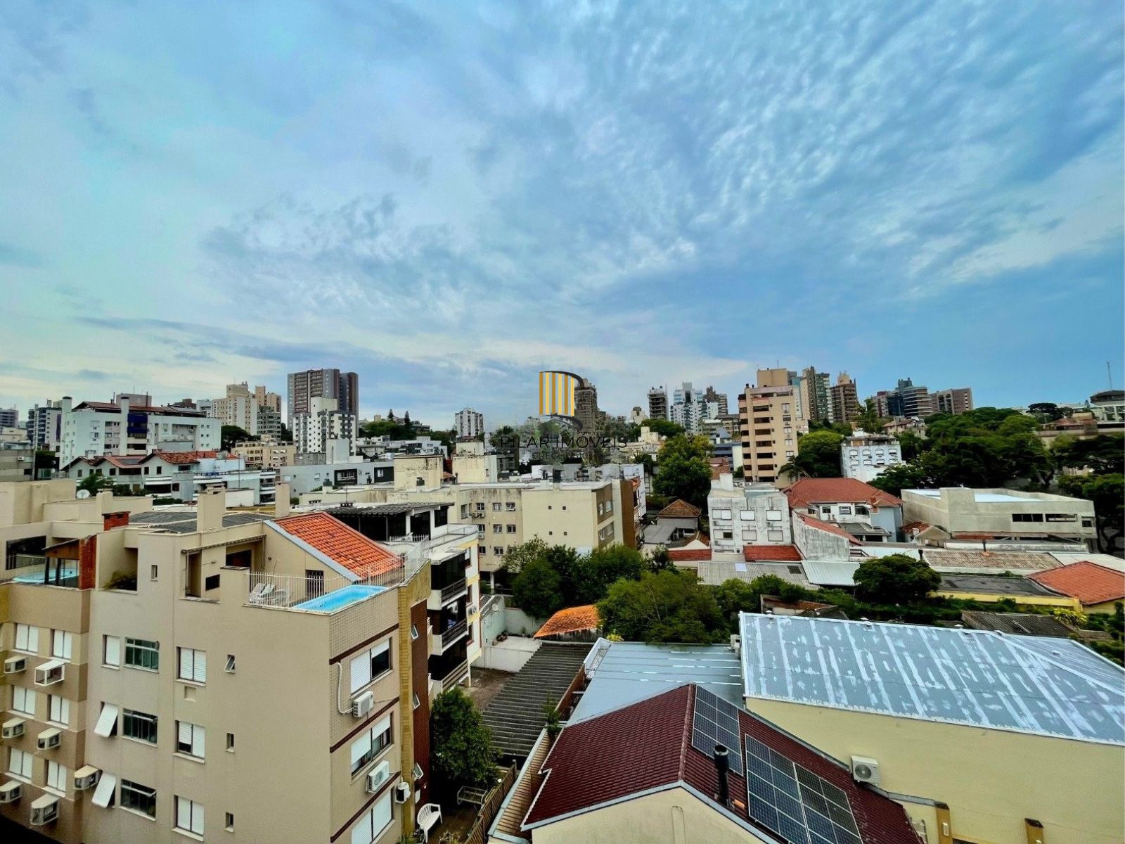 Vende-se apartamento com 2 quartos (1 suíte), 65m² e 2 vagas – Higienópolis