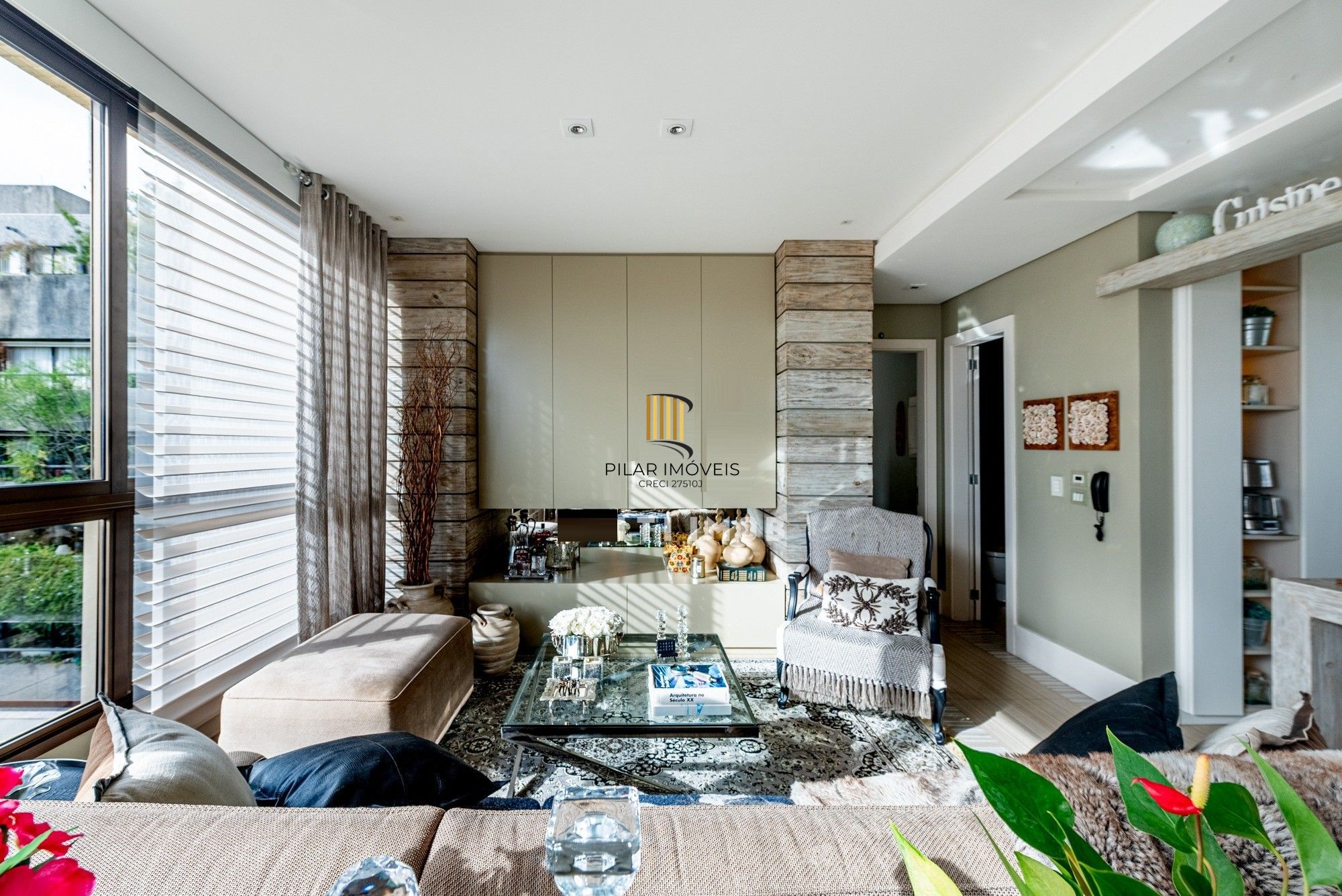 Vende-se cobertura com 2 quartos (1 suíte), 185m² e 2 vagas – Rio Branco