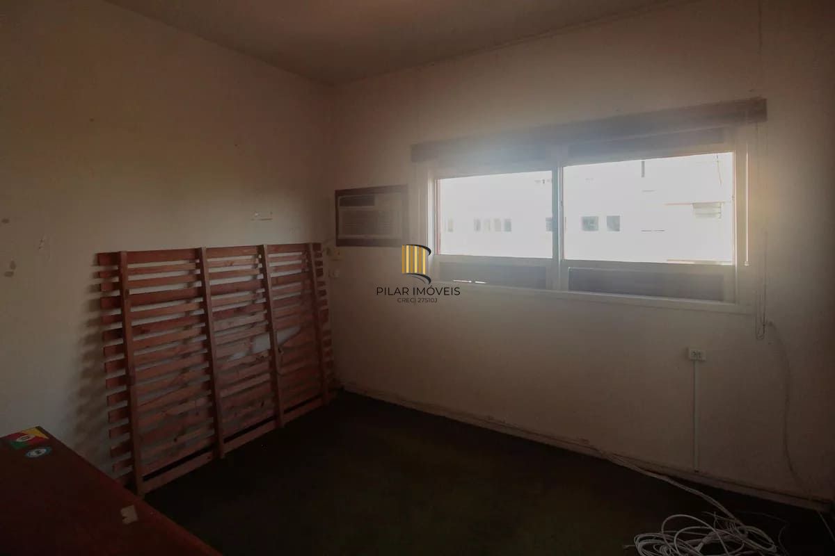 Vende-se apartamento com 4 quartos (1 suíte), 204 m² e 2 vagas - Rio Branco