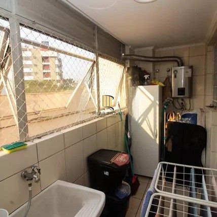 Vende-se apartamento com 2 quartos, 84 m² e 1 vaga - Menino Deus