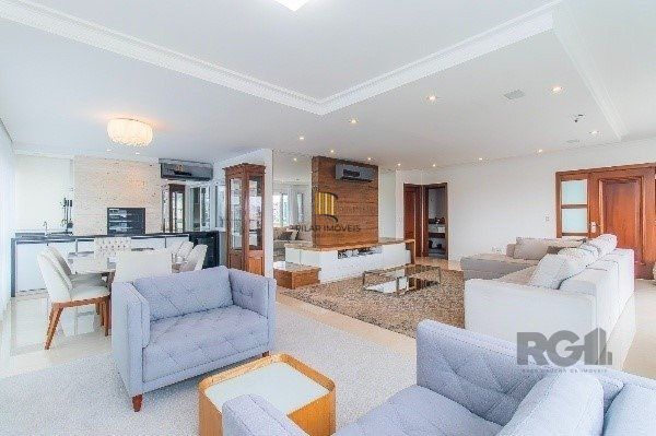 Apartamento de alto padrão, 3 suítes, 3 vagas, ao lado da Praça da Encol
