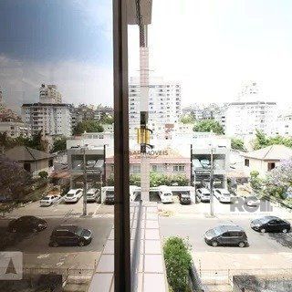 Vende-se apartamento 2 dorm c/ suite, living com sacada c/ churrasuqiera, vaga coberta - 93m² - Mont Serrat
