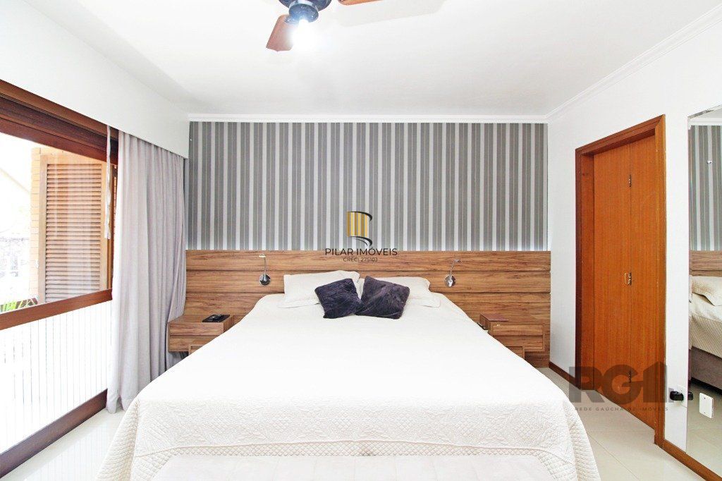 Vende-se casa duplex 3 dormitórios com 2 vagas próximo ao Clínicas - Santana