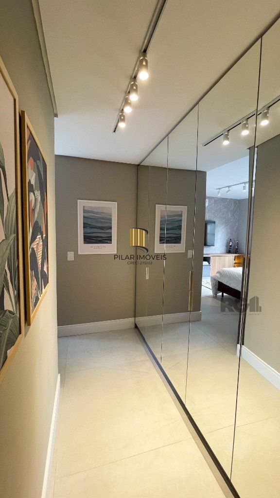 Vende-se luxuoso apartamento 3 quartos com suíte, 2 vagas, com churrasqueira e hidro - 148m² -  Petrópolis
