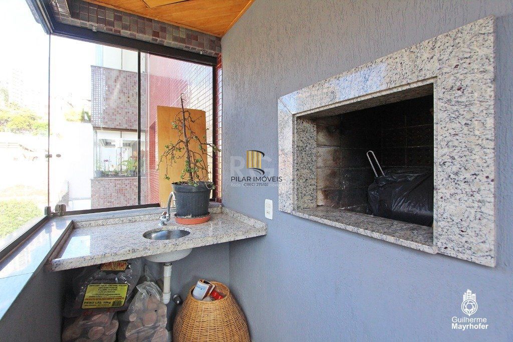 Apartamento para Venda - 114m², 3 dormitórios, sendo 1 suites, 2 vagas - Petrópolis