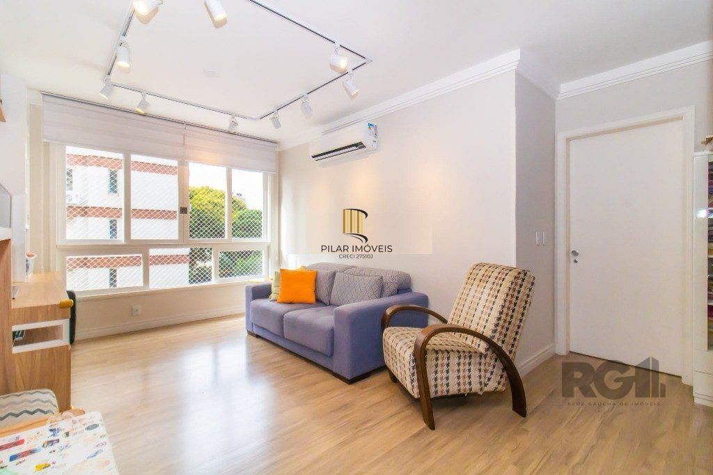 Vende-se belo apartamento a 2 quadras do Parcão, 3 quartos com suíte e vaga coberta - 110m² - Auxiliadora
