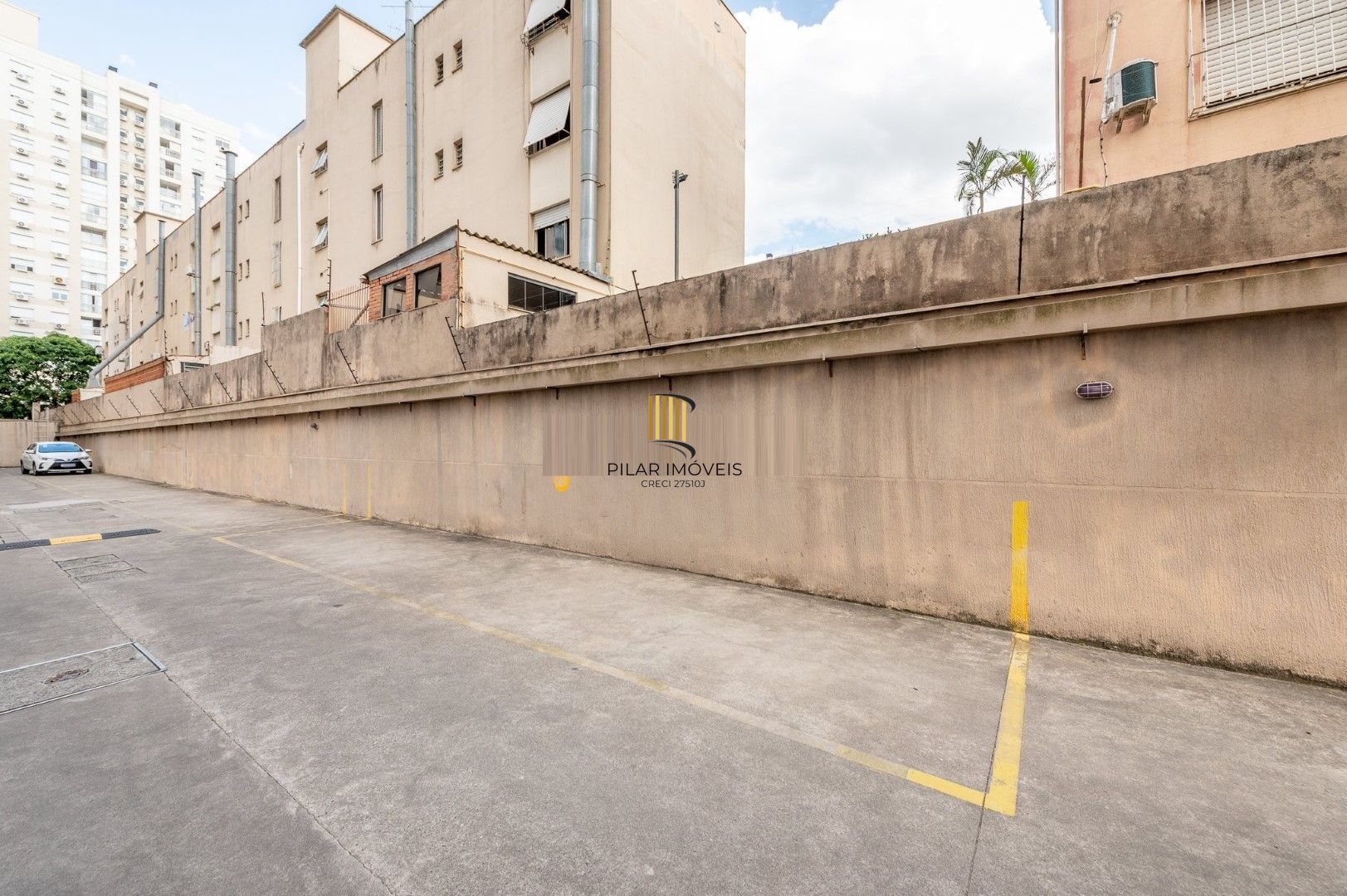 Vende-se apartamento com 3 quartos (1 suíte), 78,5 m² e 2 vagas – Passo da Areia