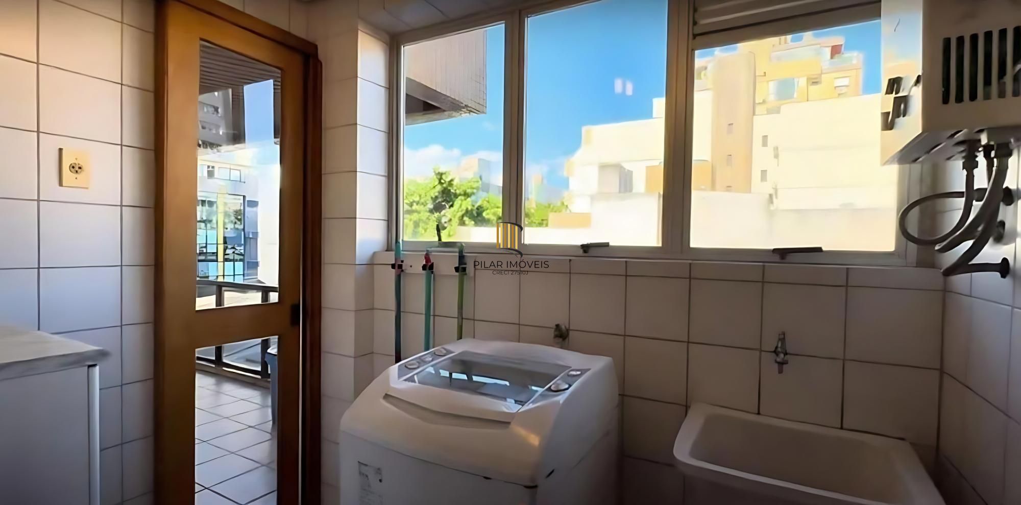 Vende-se apartamento com 3 quartos(1 suíte), sacada, churrasqueira e 1 vaga – 128 m² – Auxiliadora