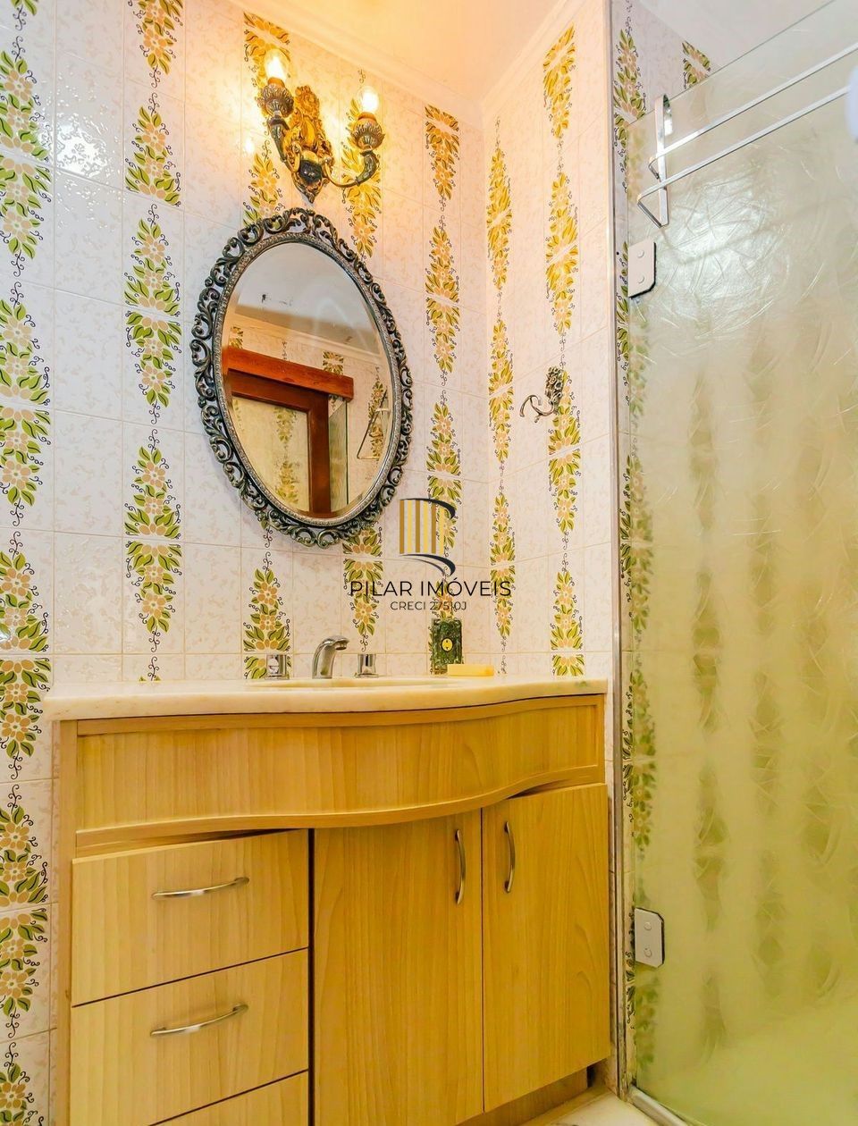 Vende-se apartamento com 4 quartos (1 suíte), 196m² e 1 vaga - Independência