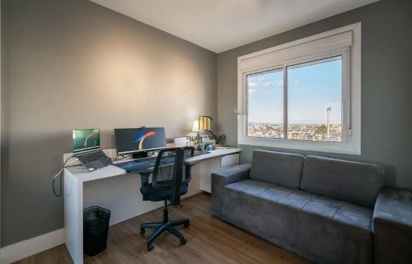 Vende-se amplo apartamento com 3 suítes, 126m² e 2 vagas - Petrópolis