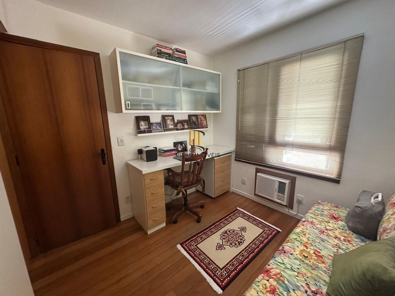 Vende-se apartamento com 2 quartos (1 suíte), 70m² e 1 vaga – Mont Serrat