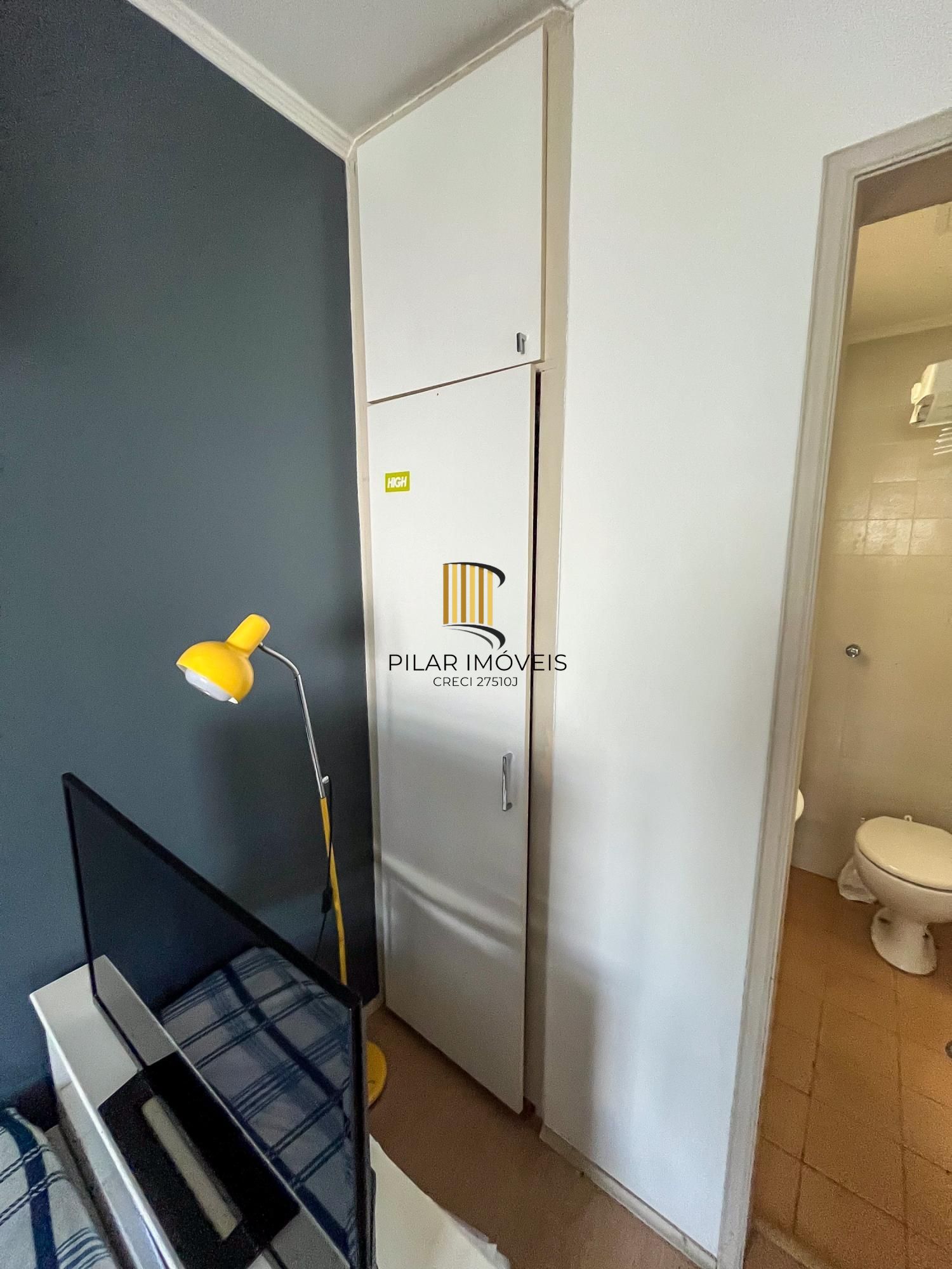 Vende-se apartamento com 2 quartos, 88m², churrasqueira e 1 vaga – Santa Cecília