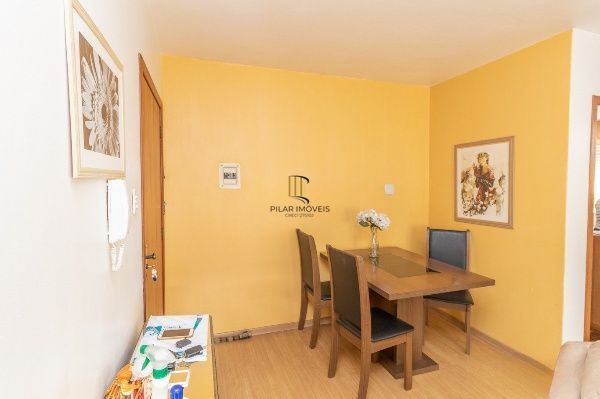 Vende-se apartamento com 2 quartos, 62 m² e 1 vaga
