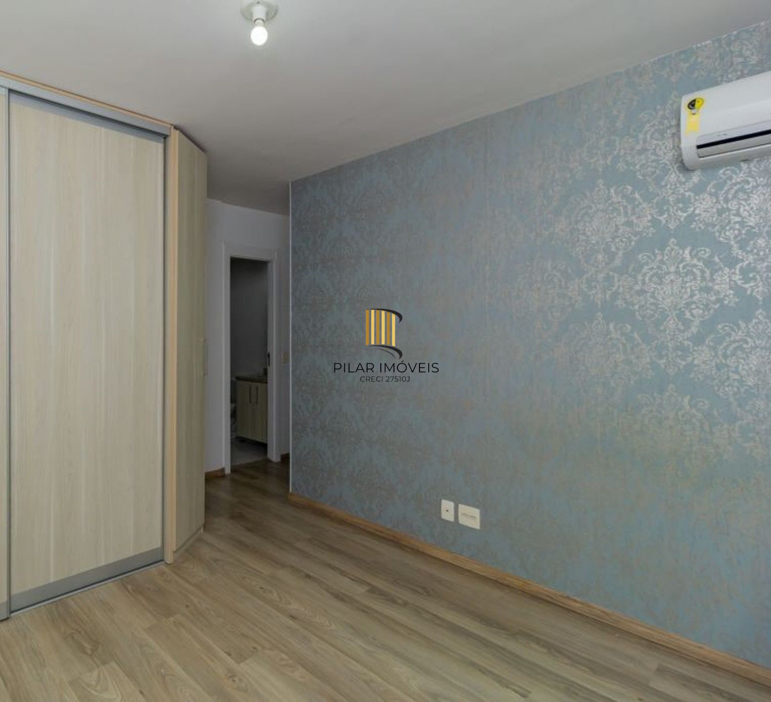 Vende-se apartamento com 2 quartos (1 suíte), 62m² e 1 vaga – Vila Ipiranga