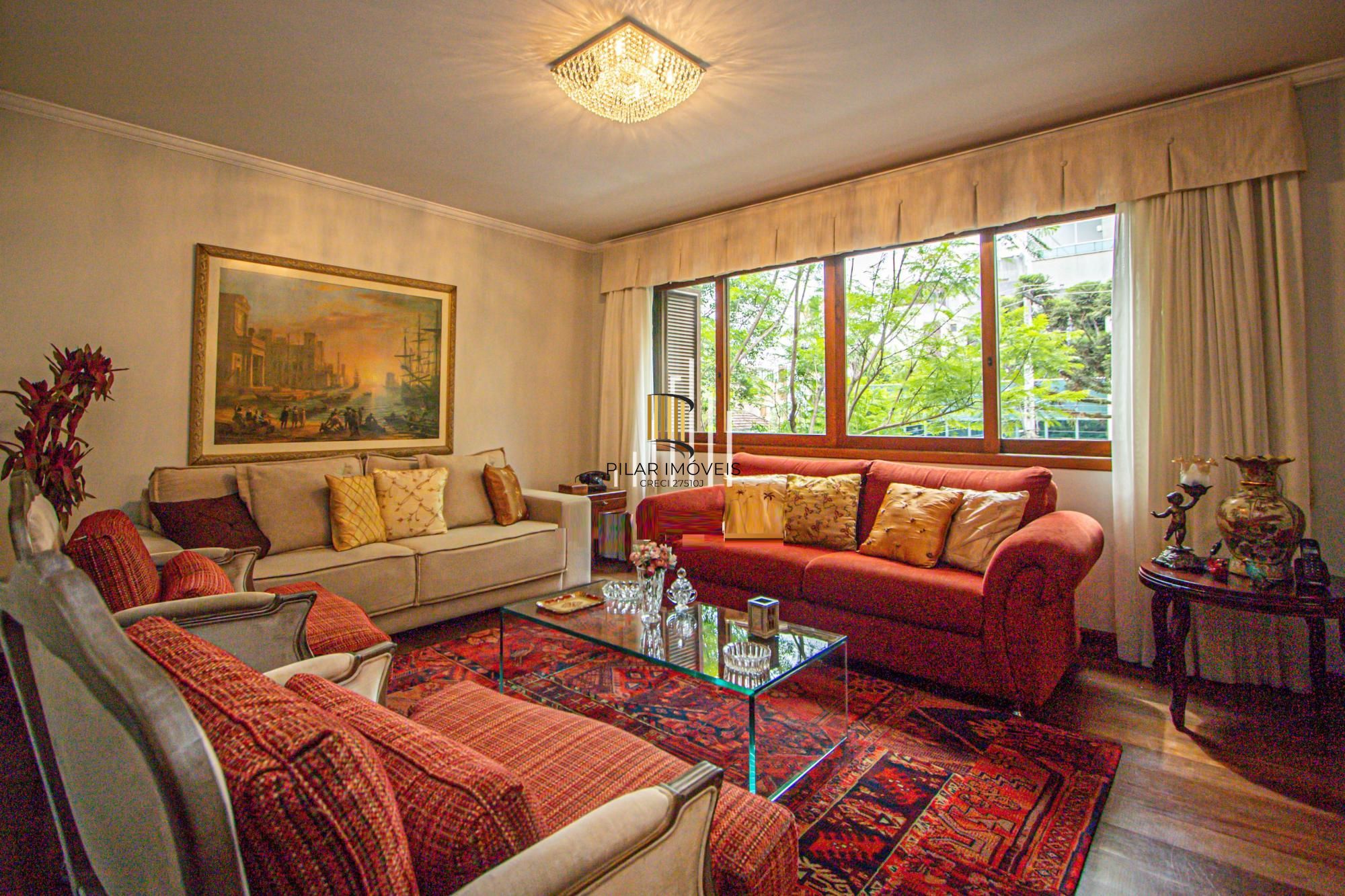 Apartamento mobiliado com 4 quartos, hidromassagem e 2 vagas -254 m²- Petrópolis