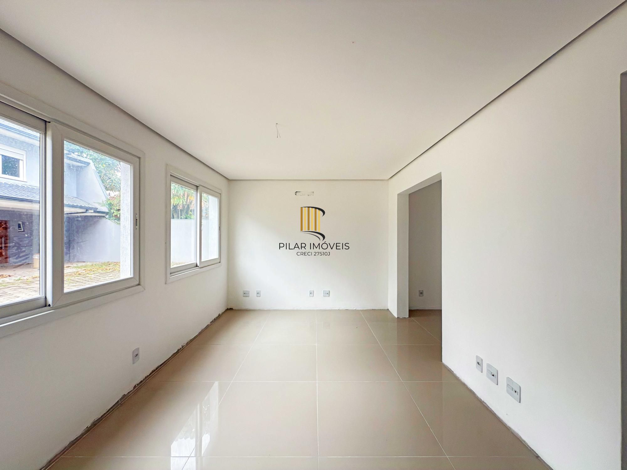 Vende-se casa em condomínio com 4 dormitórios (2 suítes), 3 vagas  – Tristeza