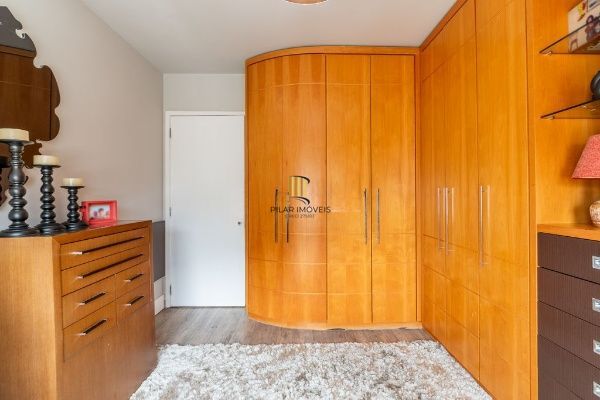 Vende-se apartamento com 3 quartos (1 suíte), 123m² e 2 vagas – Auxiliadora